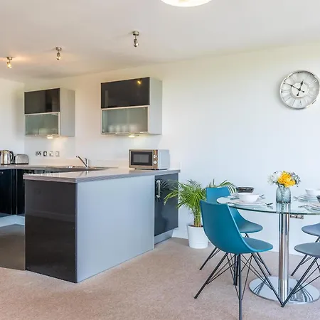Cotels At Vizion Serviced Apartments, Superfast Broadband, Central Location, Free Parking, Fully Equipped Kitchen Milton Keynes Exterior photo