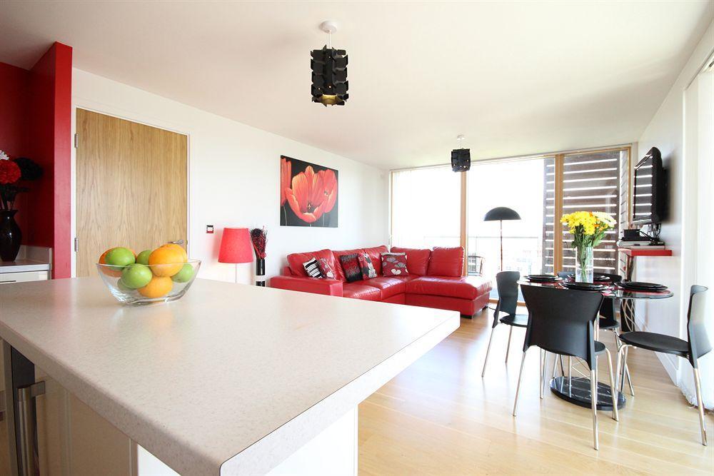 Cotels At Vizion Serviced Apartments, Superfast Broadband, Location, Free Parking, Fully Equipped Kitchen Appartement Milton Keynes