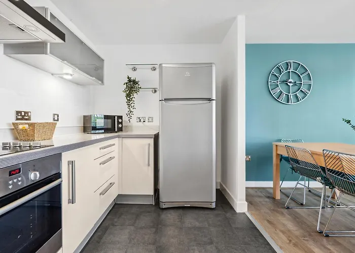 Cotels At Vizion Serviced Apartments, Superfast Broadband, Central Location, Free Parking, Fully Equipped Kitchen