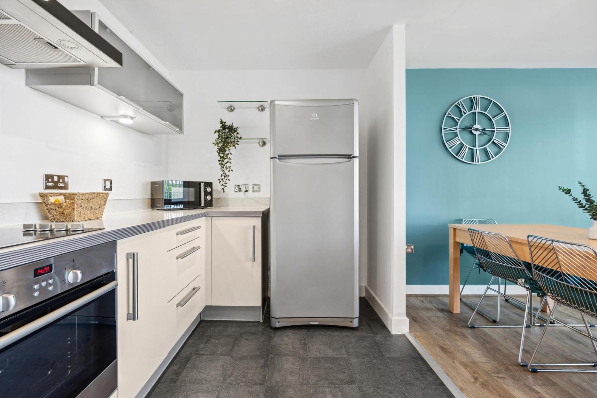 Cotels At Vizion Serviced Apartments, Superfast Broadband, Location, Free Parking, Fully Equipped Kitchen Apartment Milton Keynes