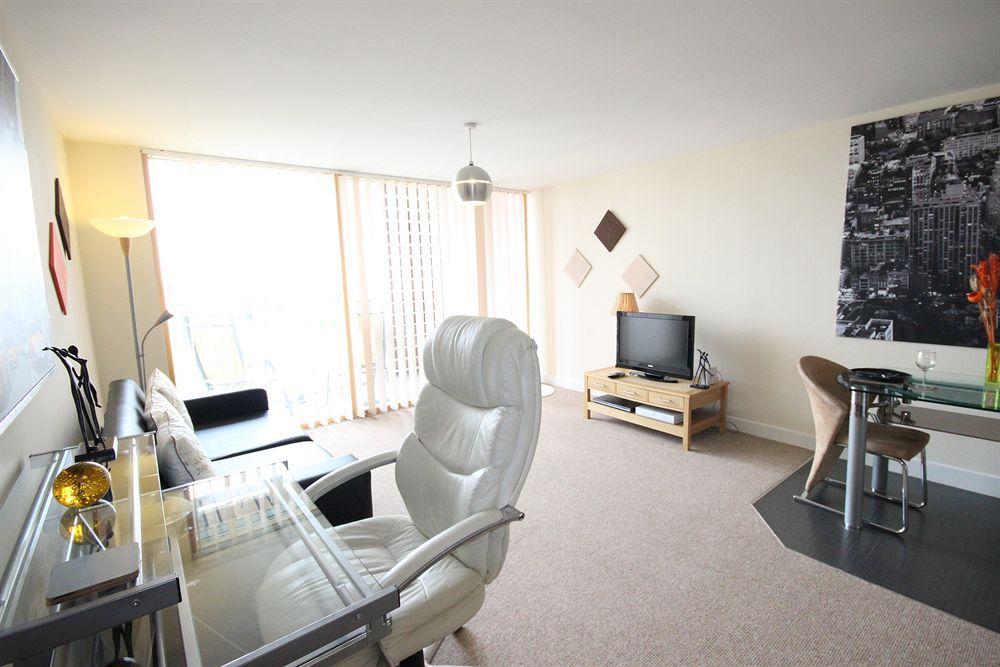 Cotels At Vizion Serviced Apartments, Superfast Broadband, Location, Free Parking, Fully Equipped Kitchen Apartment