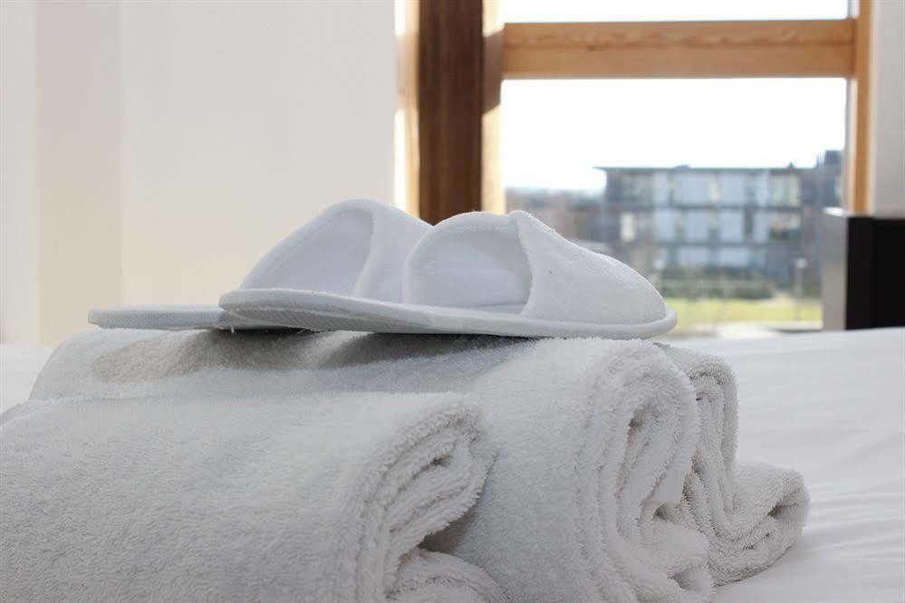 Cotels At Vizion Serviced Apartments, Superfast Broadband, Location, Free Parking, Fully Equipped Kitchen *
